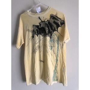 Men’s T-Shirt Size Medium